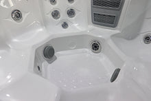 Load image into Gallery viewer, VACATION SOCIAL Hot Tub - Affordable Hot Tub for Home or Holiday Let | RFH Hot Tubs
