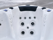 Load image into Gallery viewer, PALMA Hot tub - 32A Home spa | Relax From Home Hot Tubs
